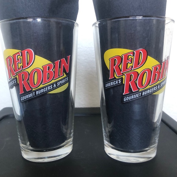Red Robin Glasses America's Gourmet Burgers & Spirits Pint Clear Glass Lot 2 - Picture 1 of 2